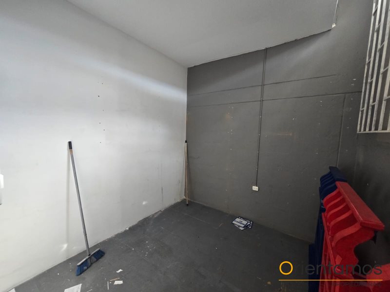 Bodega disponible para el arriendo en Medellín el codigo es 21011 foto numero 21