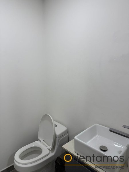 Local disponible para el arriendo en Medellín el codigo es 21185 foto numero 9