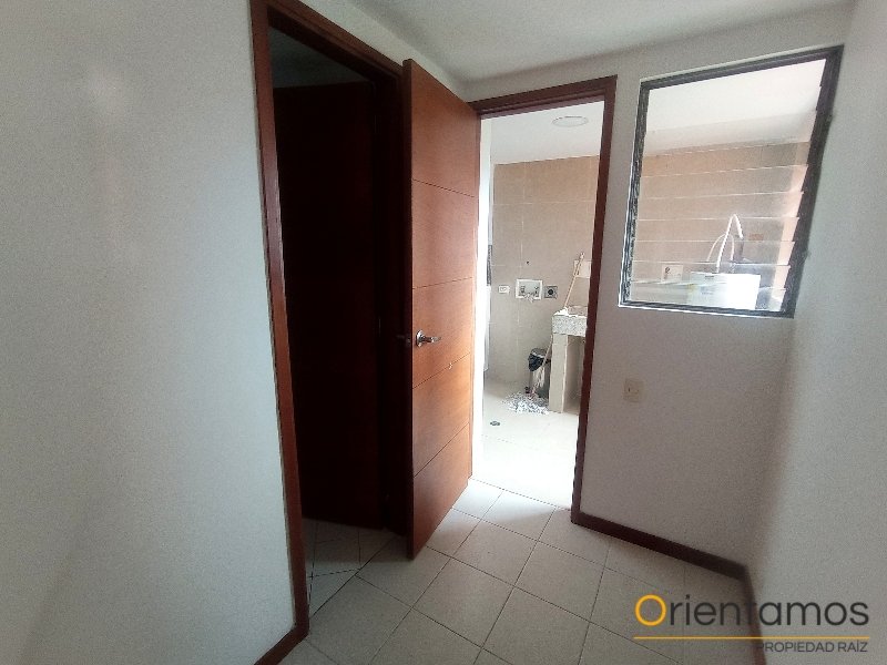 Apartamento disponible para el arriendo en Medellín el codigo es 21424 foto numero 11