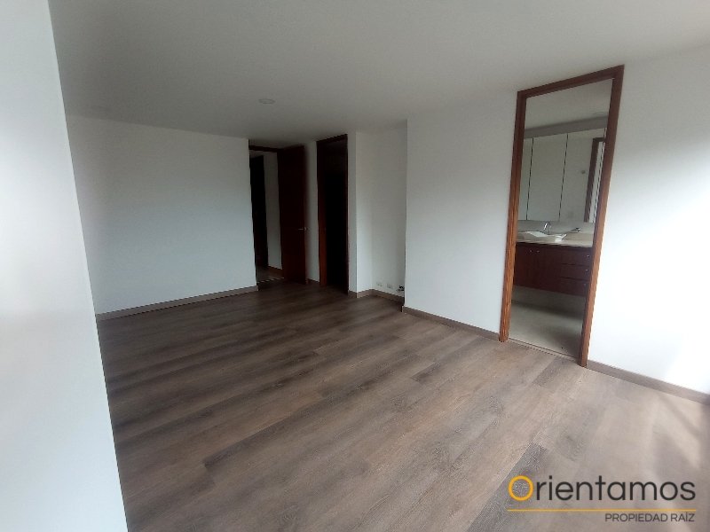 Apartamento disponible para el arriendo en Medellín el codigo es 21424 foto numero 14