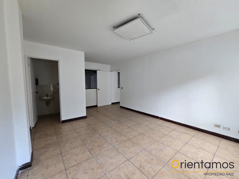 Bodega disponible para el arriendo en Medellín el codigo es 21024 foto numero 11