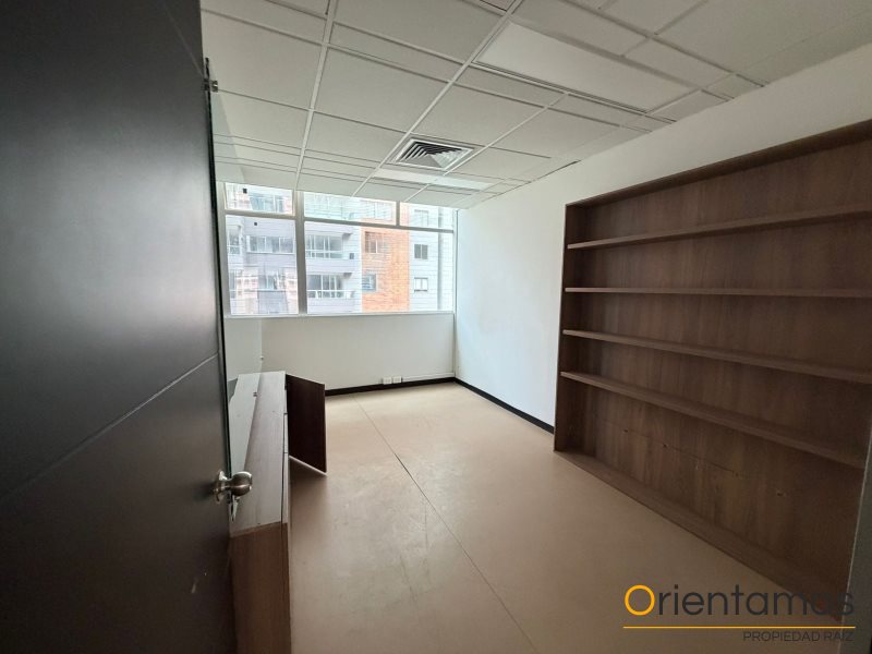 Oficina disponible para el arriendo en Medellín el codigo es 20982 foto numero 8