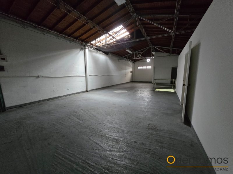 Bodega disponible para el arriendo en Medellín el codigo es 21024 foto numero 8