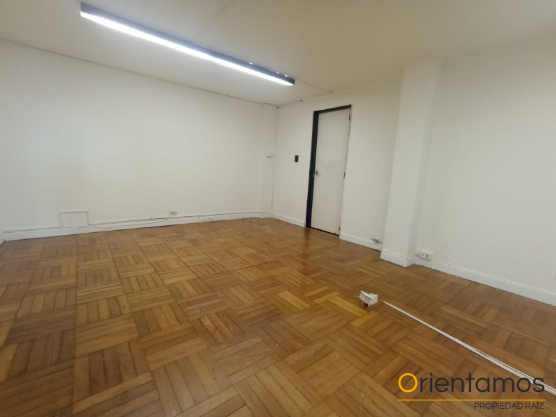 Oficina disponible para el arriendo en Medellín el codigo es 16185 foto numero 3