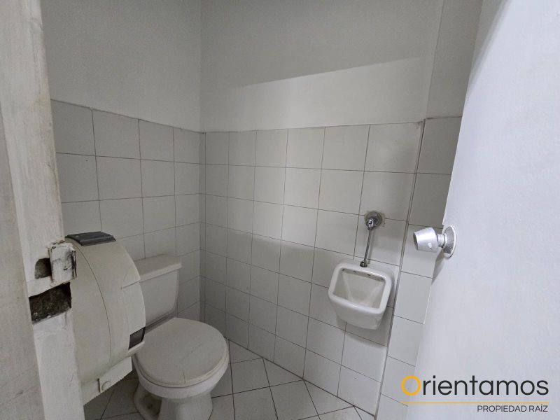 Bodega disponible para el arriendo en Medellín el codigo es 21024 foto numero 21