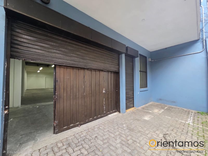 Bodega disponible para el arriendo en Medellín el codigo es 21024 foto numero 2