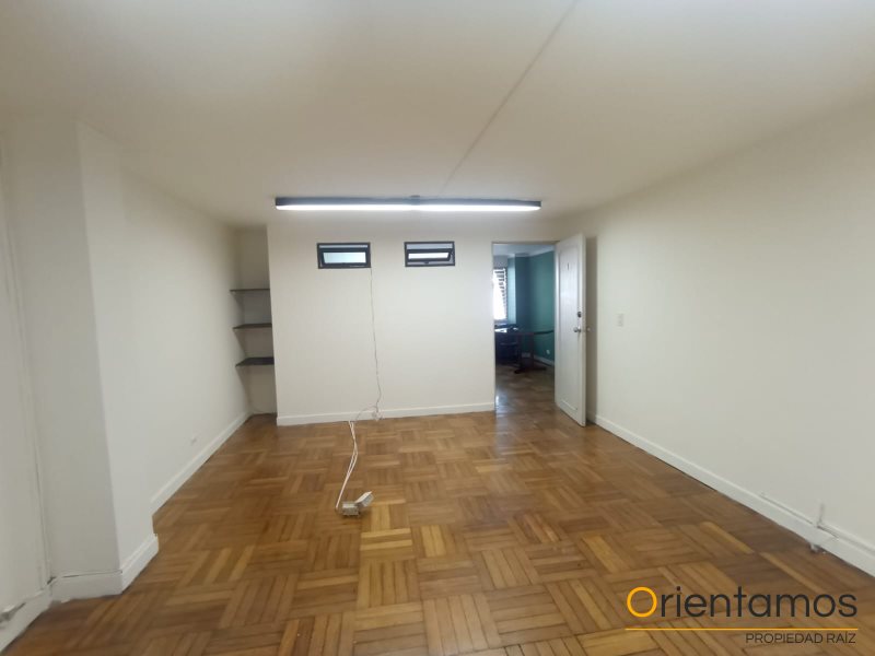 Oficina disponible para el arriendo en Medellín el codigo es 16185 foto numero 2