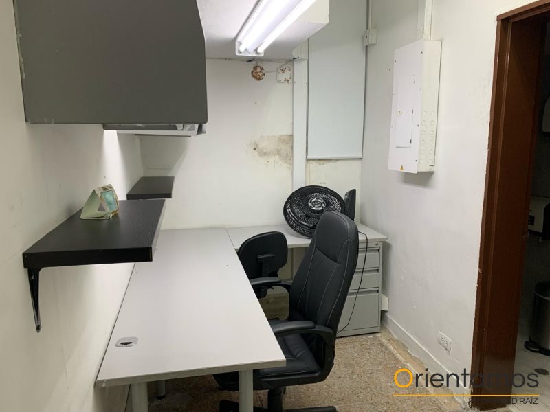 Casa-local disponible para el arriendo en Medellín el codigo es 18975 foto numero 5