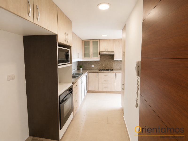 Apartamento disponible para el arriendo en Medellín el codigo es 21424 foto numero 6