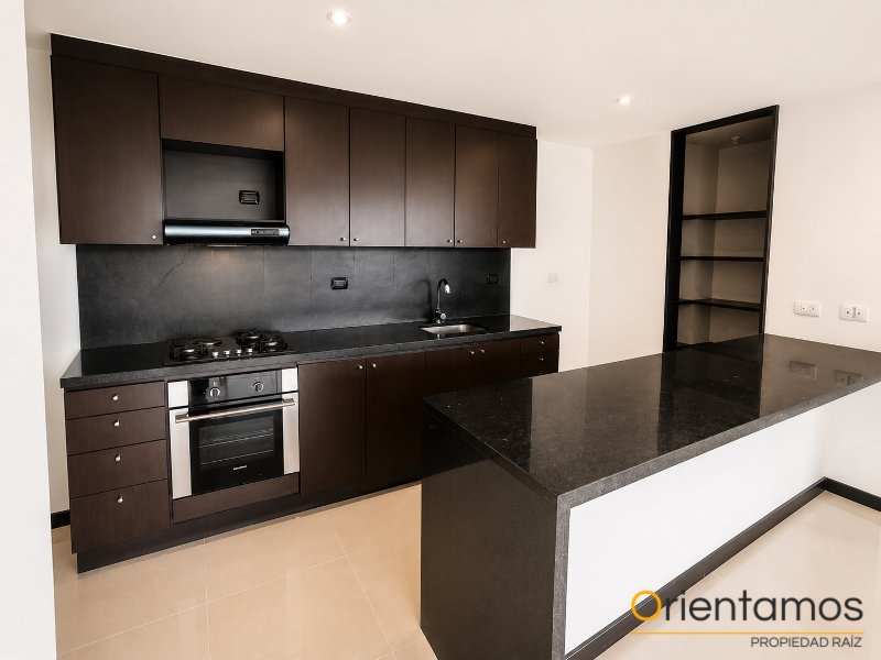 Apartamento disponible para el arriendo en Medellín el codigo es 21395 foto numero 5