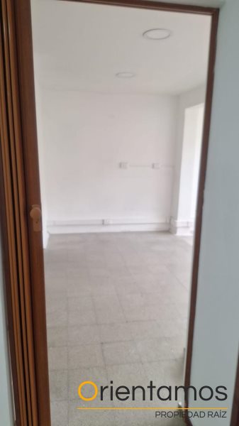 Oficina disponible para el arriendo en Envigado el codigo es 20628 foto numero 2