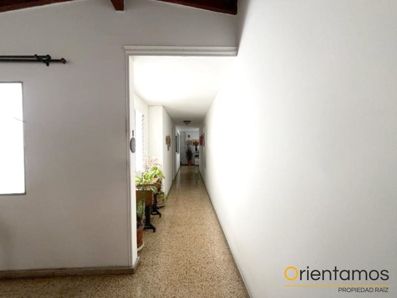 Casa-local disponible para el arriendo en Medellín el codigo es 18859 foto numero 5