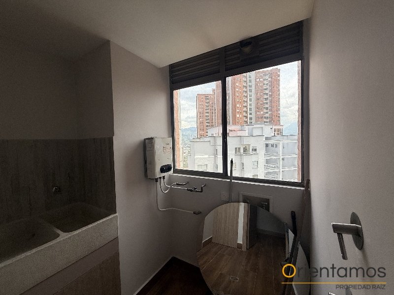 Apartamento disponible para el arriendo en Medellín el codigo es 21528 foto numero 8