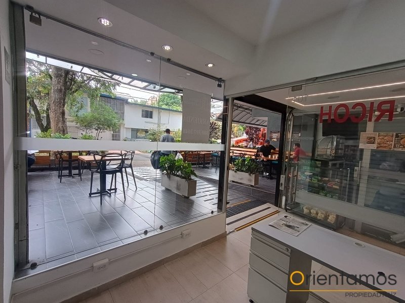 Oficina disponible para el arriendo en Medellín el codigo es 21332 foto numero 2