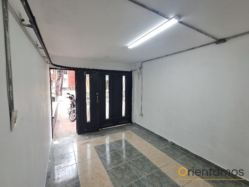 Local disponible para el arriendo en Medellín el codigo es 21575 foto numero 3
