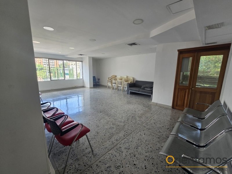 Oficina disponible para el arriendo en Medellín el codigo es 6307 foto numero 3