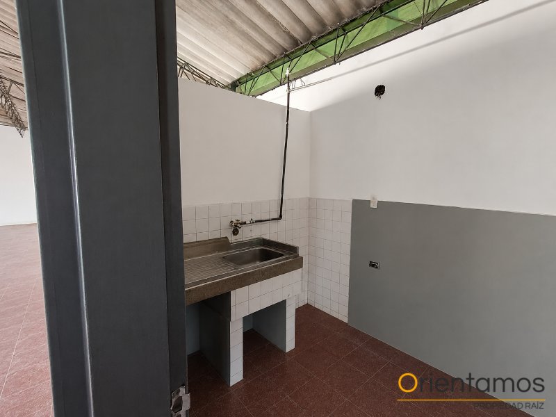 Bodega disponible para el arriendo en Medellín el codigo es 21370 foto numero 7