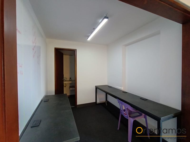 Casa-local disponible para el arriendo en Medellín el codigo es 5852 foto numero 7