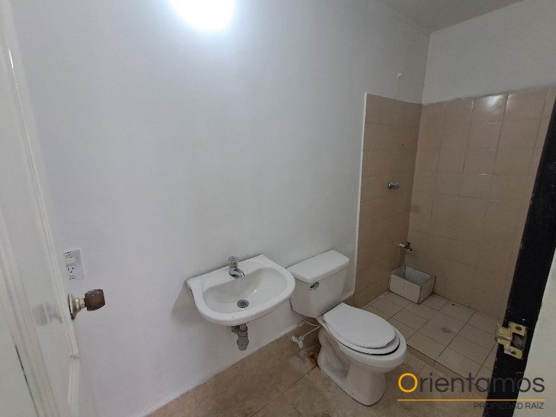 Local disponible para el arriendo en Medellín el codigo es 21575 foto numero 9