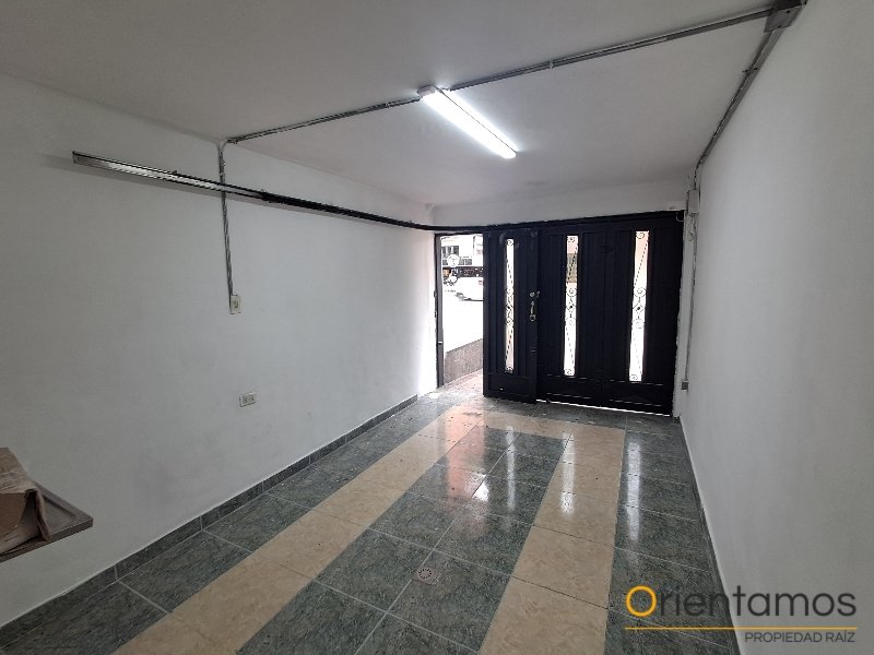 Local disponible para el arriendo en Medellín el codigo es 21575 foto numero 2