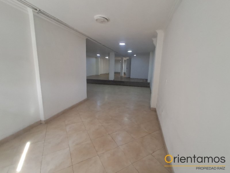Local disponible para el arriendo en Envigado el codigo es 21644 foto numero 3
