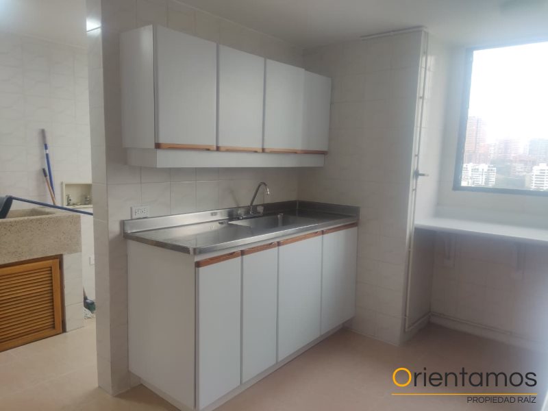 Apartamento disponible para el arriendo en Medellín el codigo es 20936 foto numero 4