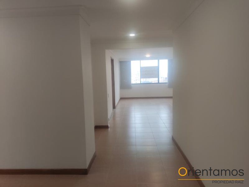 Apartamento disponible para el arriendo en Medellín el codigo es 20936 foto numero 2