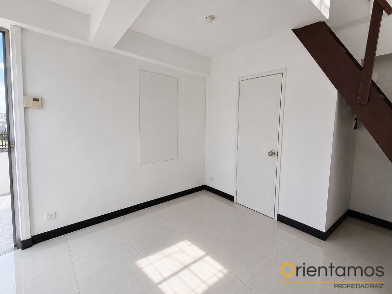 Local disponible para el arriendo en Medellín el codigo es 21428 foto numero 3