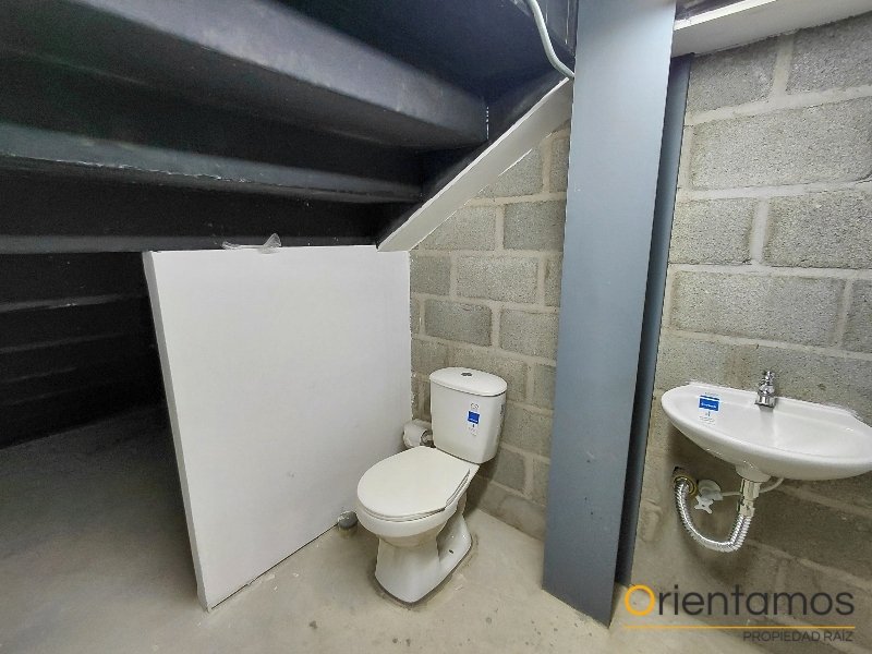 Bodega disponible para el arriendo en Envigado el codigo es 21668 foto numero 6