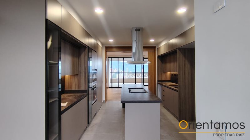 Apartamento disponible para el arriendo en Medellín el codigo es 20789 foto numero 3