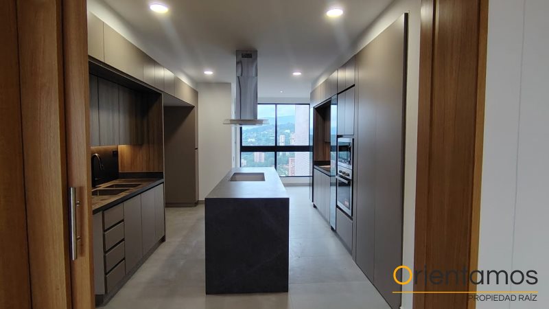 Apartamento disponible para el arriendo en Medellín el codigo es 20789 foto numero 4