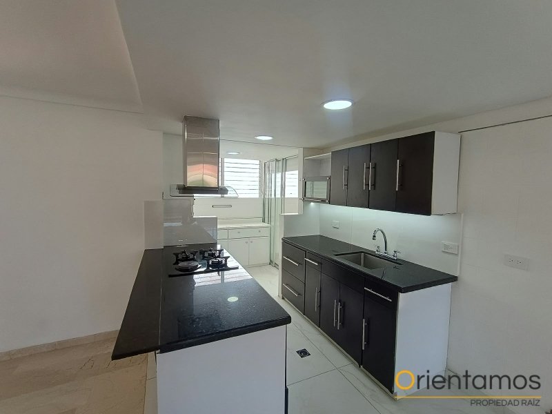 Apartamento disponible para el arriendo en Medellín el codigo es 21571 foto numero 6