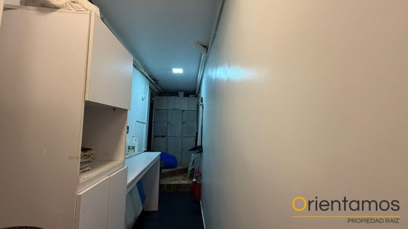 Edificio disponible para venta o arriendo en Medellín el codigo es 21241 foto numero 6
