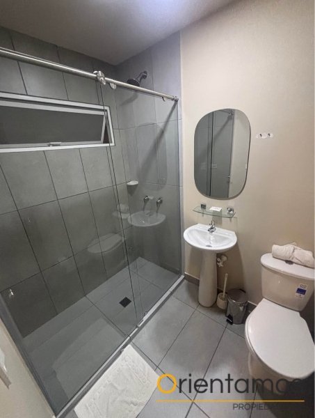 Casa-local disponible para el arriendo en Medellín el codigo es 21576 foto numero 12