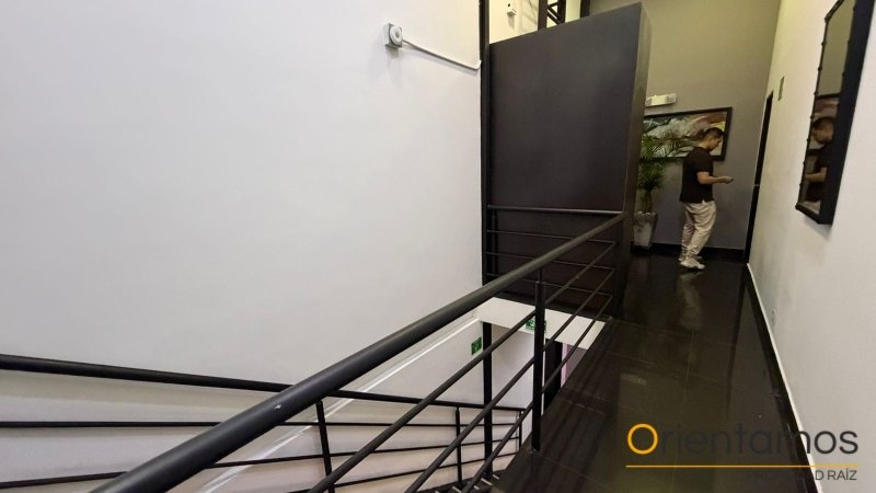 Edificio disponible para venta o arriendo en Medellín el codigo es 21241 foto numero 11