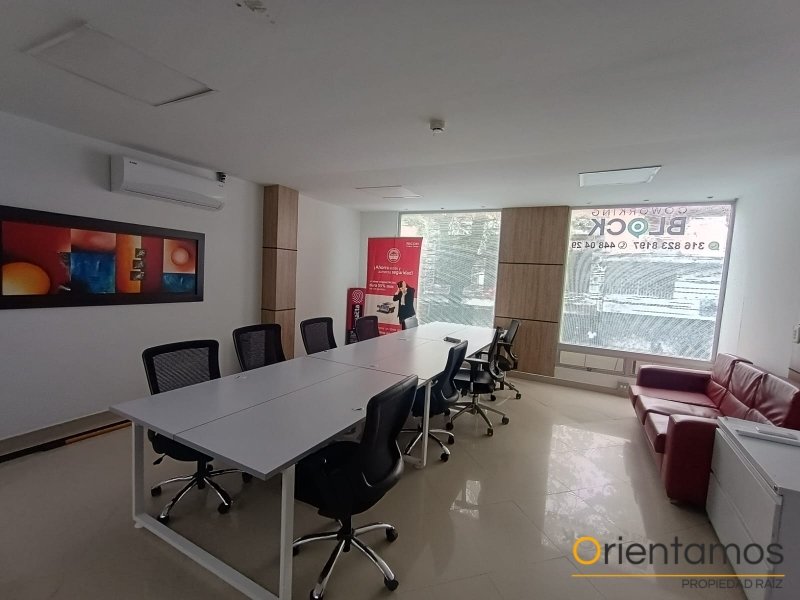 Oficina disponible para el arriendo en Medellín el codigo es 21322 foto numero 3