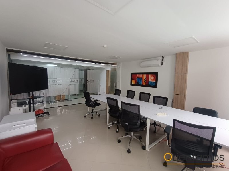 Oficina disponible para el arriendo en Medellín el codigo es 21322 foto numero 2