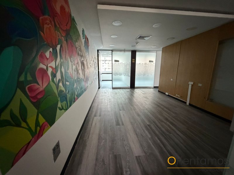 Oficina disponible para el arriendo en Medellín el codigo es 20981 foto numero 2