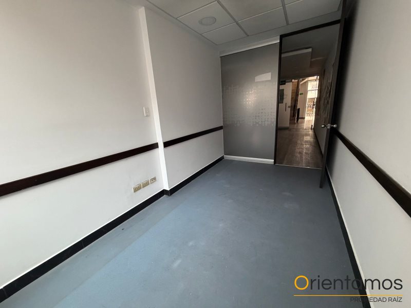 Oficina disponible para el arriendo en Medellín el codigo es 20981 foto numero 12