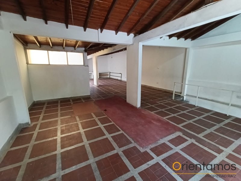 Bodega disponible para el arriendo en Medellín el codigo es 21548 foto numero 4