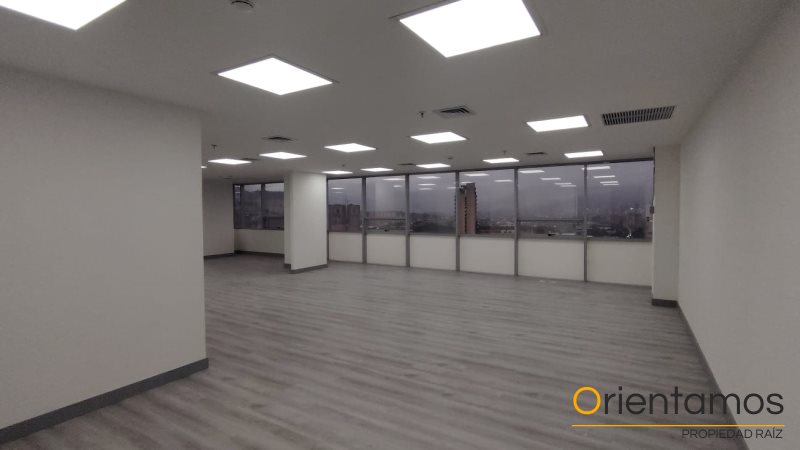 Oficina disponible para el arriendo en Envigado el codigo es 20888 foto numero 4