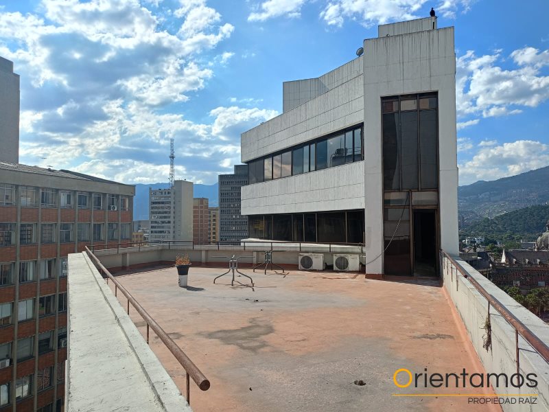 Oficina disponible para venta o arriendo en Medellín el codigo es 19924 foto numero 12