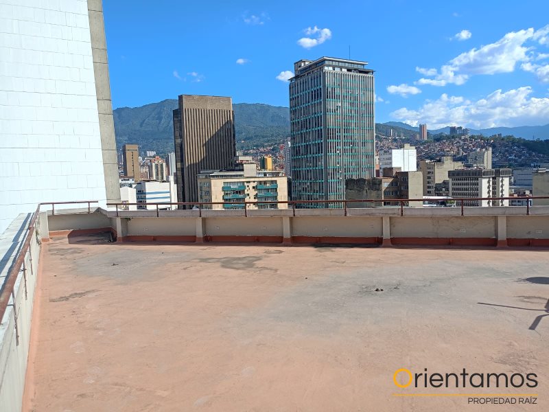 Oficina disponible para venta o arriendo en Medellín el codigo es 19924 foto numero 13