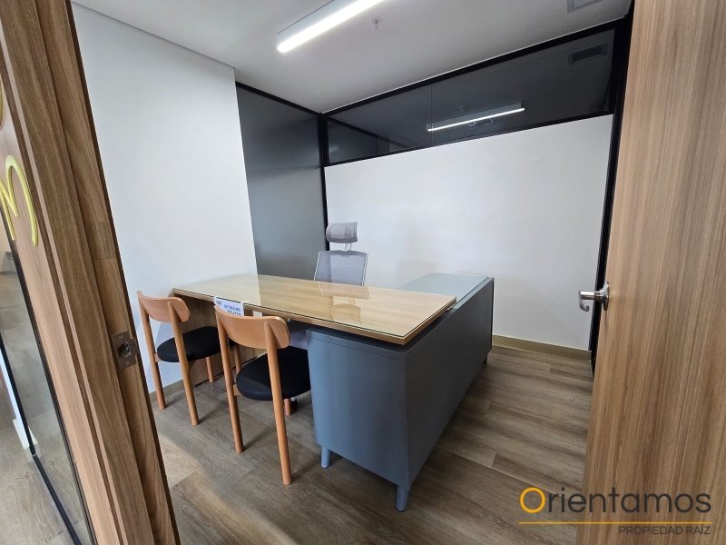 Oficina disponible para el arriendo en Medellín el codigo es 21156 foto numero 5