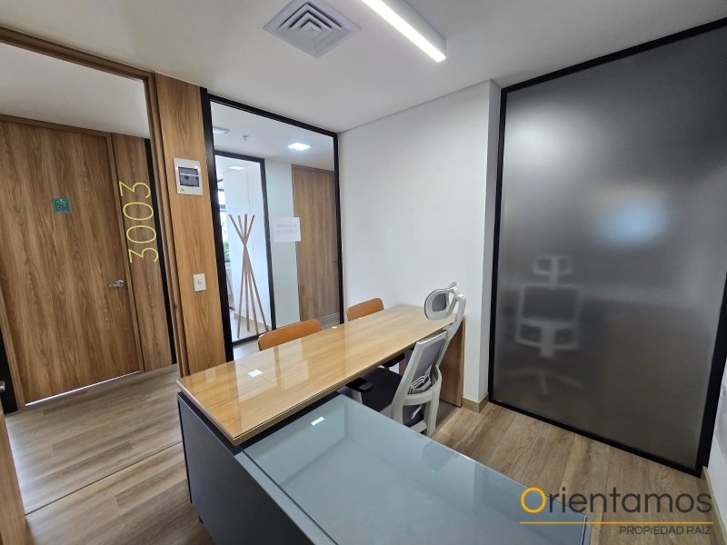 Oficina disponible para el arriendo en Medellín el codigo es 21156 foto numero 3