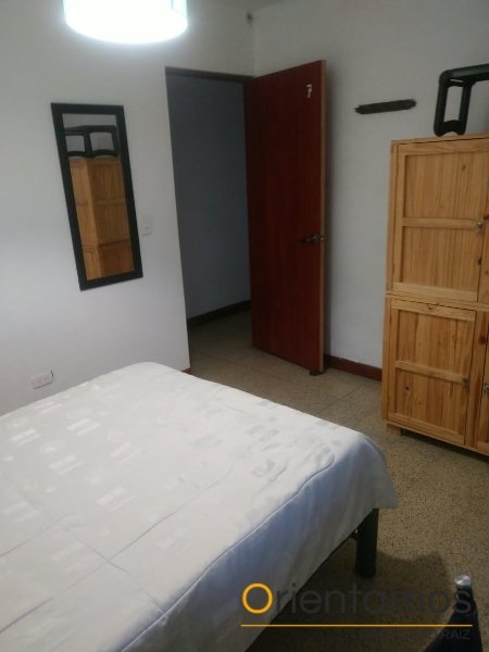 Casa-local disponible para el arriendo en Medellín el codigo es 21639 foto numero 10