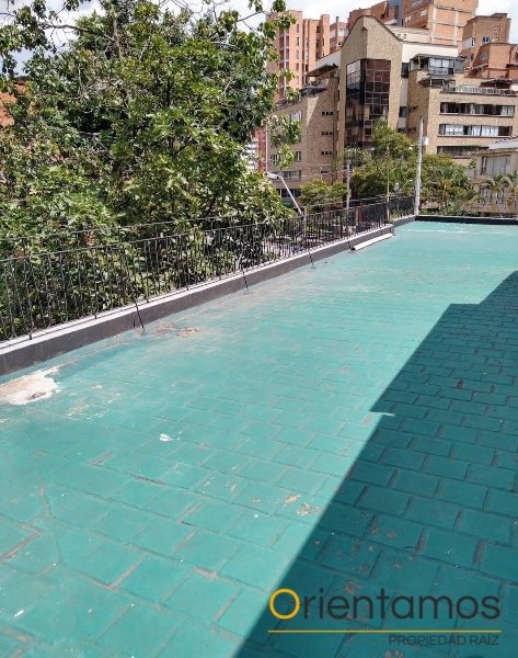 Casa-local disponible para el arriendo en Medellín el codigo es 21639 foto numero 16