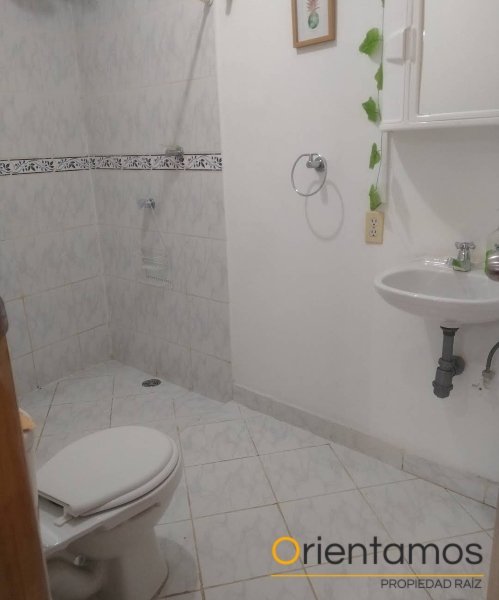Casa-local disponible para el arriendo en Medellín el codigo es 21639 foto numero 15