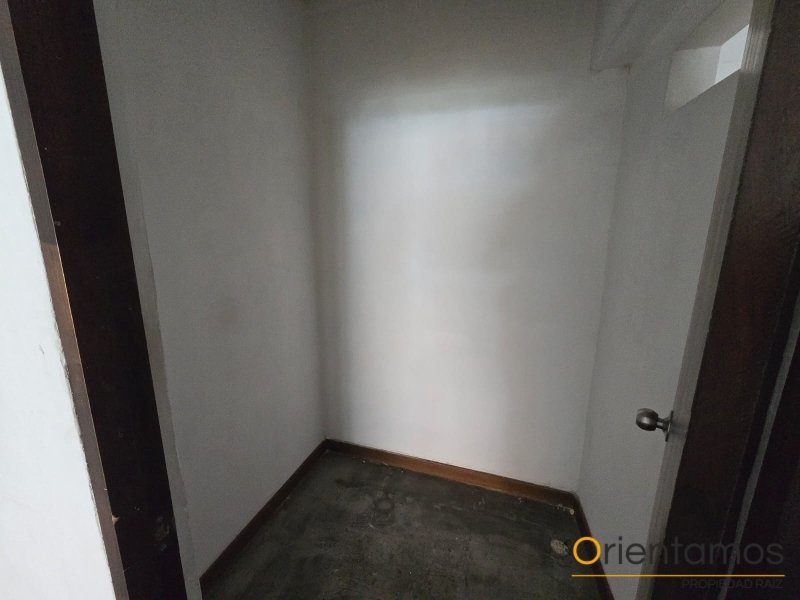 Local disponible para el arriendo en Envigado el codigo es 21410 foto numero 3