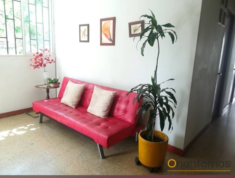 Casa-local disponible para el arriendo en Medellín el codigo es 21639 foto numero 3